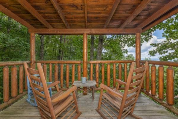 Views, Game Room And Hot Tub Bearway To Heaven Sevierville Kültér fotó